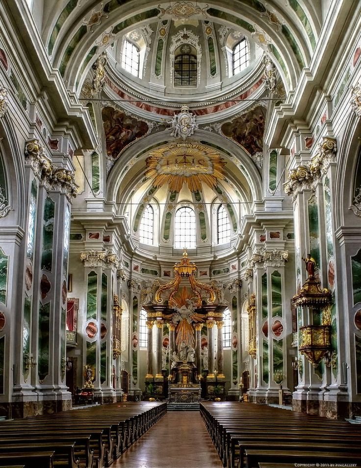 ⛪ 성 이그나티우스와 성 프란치스코 하비에르 예수회 성당 (예주이텐키르헤 장크트 이그나티우스 운트 프란츠 크사버)